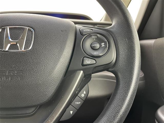 フリード G・ホンダセンシング フリップダウンモニター 純正9インチナビ シートヒーター バックカメラ レーダークルーズコントロール 両側パワースライドドア 衝突軽減ブレーキ フルセグTV Bluetooth ビルトインETC(7枚目)