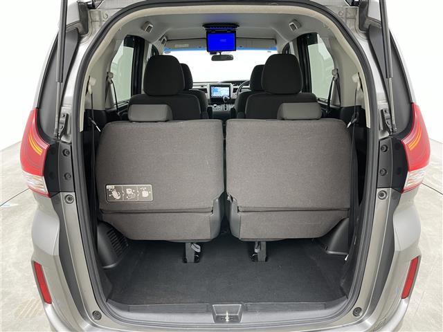 フリード G・ホンダセンシング フリップダウンモニター 純正9インチナビ シートヒーター バックカメラ レーダークルーズコントロール 両側パワースライドドア 衝突軽減ブレーキ フルセグTV Bluetooth ビルトインETC(14枚目)