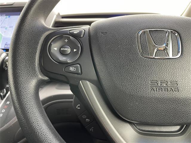 フリード G・ホンダセンシング フリップダウンモニター 純正9インチナビ シートヒーター バックカメラ レーダークルーズコントロール 両側パワースライドドア 衝突軽減ブレーキ フルセグTV Bluetooth ビルトインETC(28枚目)