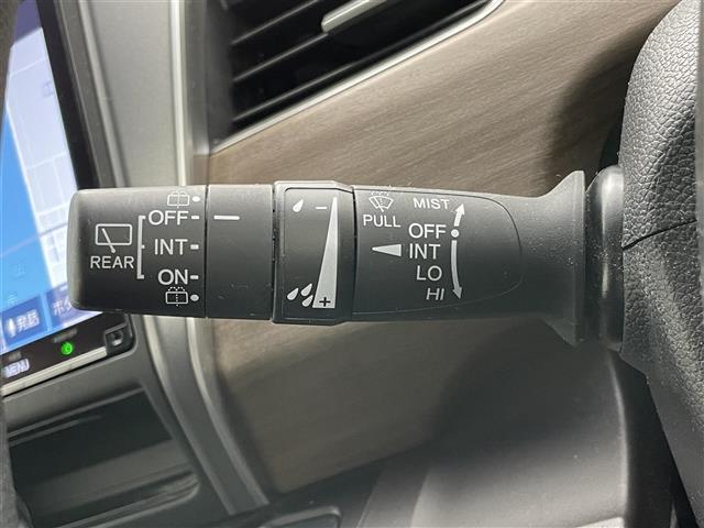 フリード G・ホンダセンシング フリップダウンモニター 純正9インチナビ シートヒーター バックカメラ レーダークルーズコントロール 両側パワースライドドア 衝突軽減ブレーキ フルセグTV Bluetooth ビルトインETC(29枚目)