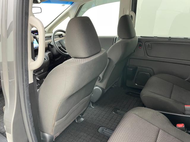 フリード G・ホンダセンシング フリップダウンモニター 純正9インチナビ シートヒーター バックカメラ レーダークルーズコントロール 両側パワースライドドア 衝突軽減ブレーキ フルセグTV Bluetooth ビルトインETC(54枚目)