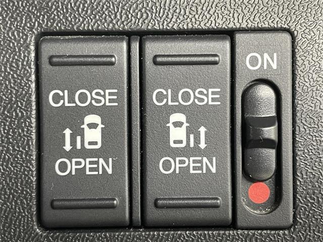 ステップワゴンスパーダ スパーダ ホンダセンシング 純正9インチナビ バックカメラ 両側パワスラ パドルシフト アイドリングストップ レーダークルーズコントロール レーンキープ 純正フロアマット LEDヘッドライト オートライト ステリモ(4枚目)