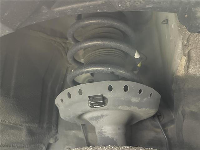 ステップワゴンスパーダ スパーダ ホンダセンシング 純正9インチナビ バックカメラ 両側パワスラ パドルシフト アイドリングストップ レーダークルーズコントロール レーンキープ 純正フロアマット LEDヘッドライト オートライト ステリモ(22枚目)