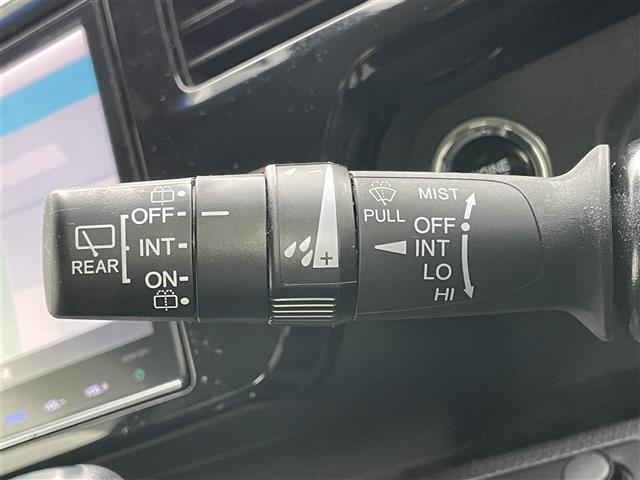 ステップワゴンスパーダ スパーダ ホンダセンシング 純正9インチナビ バックカメラ 両側パワスラ パドルシフト アイドリングストップ レーダークルーズコントロール レーンキープ 純正フロアマット LEDヘッドライト オートライト ステリモ(38枚目)