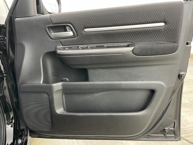 ステップワゴンスパーダ スパーダ ホンダセンシング 純正9インチナビ バックカメラ 両側パワスラ パドルシフト アイドリングストップ レーダークルーズコントロール レーンキープ 純正フロアマット LEDヘッドライト オートライト ステリモ(50枚目)