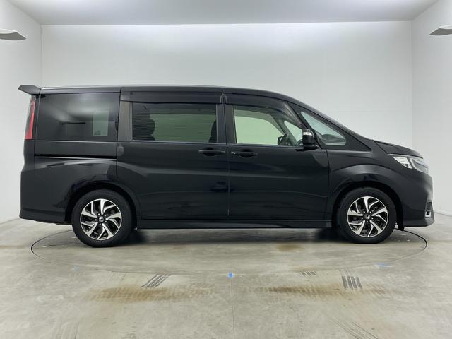 ステップワゴンスパーダ スパーダ ホンダセンシング 純正9インチナビ バックカメラ 両側パワスラ パドルシフト アイドリングストップ レーダークルーズコントロール レーンキープ 純正フロアマット LEDヘッドライト オートライト ステリモ(67枚目)