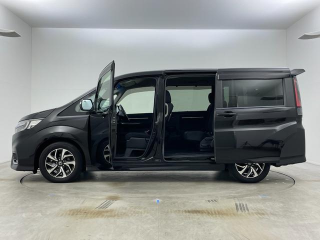 ステップワゴンスパーダ スパーダ ホンダセンシング 純正9インチナビ バックカメラ 両側パワスラ パドルシフト アイドリングストップ レーダークルーズコントロール レーンキープ 純正フロアマット LEDヘッドライト オートライト ステリモ(70枚目)