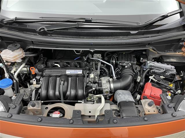 フリードハイブリッド ハイブリッド・クロスターホンダセンシング　純正９インチナビ　バックカメラ　両側パワースライドドア　レーダークルーズコントロール　ビルトインＥＴＣ　ドライブレコーダー　シートヒーター　ハーフレザーシート　ＬＥＤヘッドライト　プッシュスタート（21枚目）