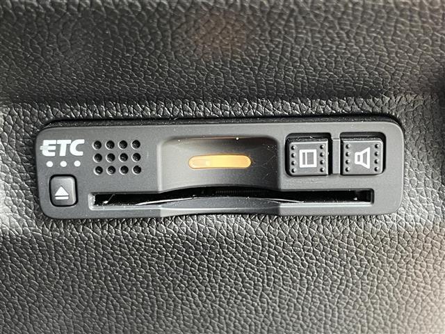 フリードハイブリッド ハイブリッド・クロスターホンダセンシング　純正９インチナビ　バックカメラ　両側パワースライドドア　レーダークルーズコントロール　ビルトインＥＴＣ　ドライブレコーダー　シートヒーター　ハーフレザーシート　ＬＥＤヘッドライト　プッシュスタート（40枚目）