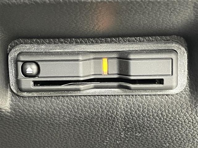 ステップワゴン e:HEVスパーダ 純正11.4型ナビ バックカメラ 10.1インチフリップダウンモニター パワーバックドア ホンダセンシング 前後ドライブレコーダー ビルトインETC パドルシフト LEDヘッドライト フォグライト(6枚目)