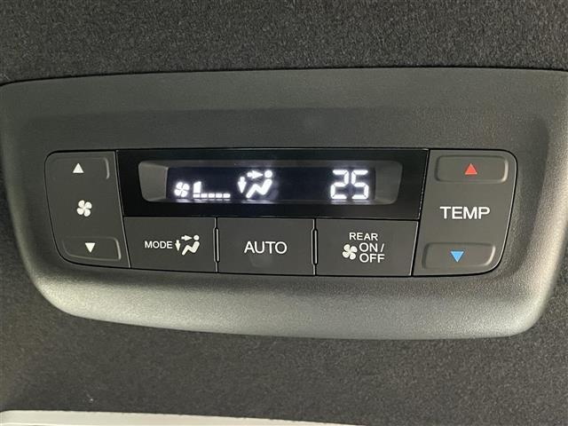 ステップワゴン e:HEVスパーダ 純正11.4型ナビ バックカメラ 10.1インチフリップダウンモニター パワーバックドア ホンダセンシング 前後ドライブレコーダー ビルトインETC パドルシフト LEDヘッドライト フォグライト(41枚目)