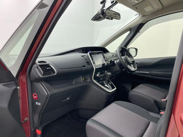 セレナ ハイウェイスター Vセレクション 純正9インチナビ アラウンドビューモニター 両側パワースライドドア エマージェンシーブレーキ クルーズコントロール LEDヘッドライト ビルトインETC プッシュスタート スマートキー オートライト(52枚目)