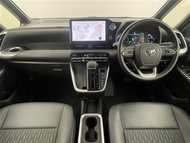 ノア ハイブリッドＳ－Ｚ　純正１０．５インチナビ　純正１４インチフリップダウンモニター　バックカメラ　ビルトインＥＴＣ２．０　レーダークルーズコントロール　前後ドライブレコーダー　両側パワースライドドア　ＬＥＤライト　ＤＶＤ（13枚目）