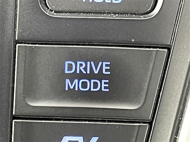 ノア ハイブリッドＳ－Ｚ　純正１０．５インチナビ　純正１４インチフリップダウンモニター　バックカメラ　ビルトインＥＴＣ２．０　レーダークルーズコントロール　前後ドライブレコーダー　両側パワースライドドア　ＬＥＤライト　ＤＶＤ（38枚目）