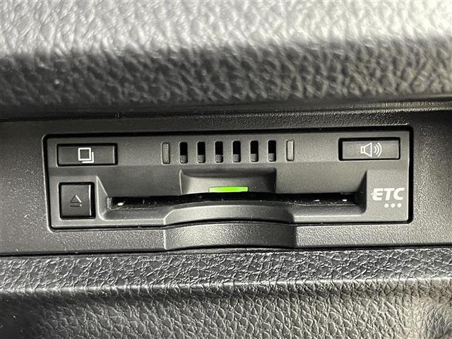 ヴォクシー ZS 煌III 純正10インチナビ バックカメラ 前後ドライブレコーダー ビルトインETC 地デジフルセグ 両側パワースライドドア LEDライト クルーズコントロール スマートキー プッシュスタート オートライト(24枚目)