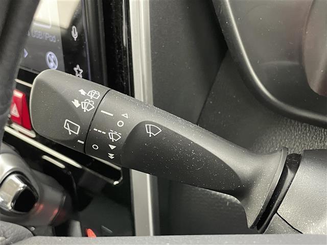 ルーミー カスタムＧ　純正９型ディスプレイオーディオ　両側電動スライドドア　レーダークルーズコントロール　前後ドライブレコーダー　シートヒーター　前後コーナーセンサー　踏み間違い防止　衝突軽減ブレーキ　ＨＤＭＩ接続　ＬＥＤ（32枚目）