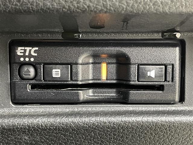 スペーシアカスタム ハイブリッドXSターボ 純正8インチナビ 両側パワスラ コーナーセンサー HUD ETC オートライト フォグランプ 前後ドラレコ ハーフレザーシート シートヒーター パドルシフト 追従クルコン LEDライト ステリモ(24枚目)