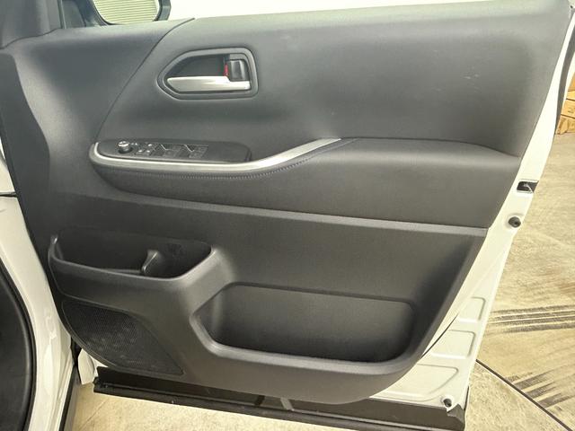 ヴォクシー ハイブリッドS-Z 純正10.5インチディスプレイオーディオ 純正14インチフリップダウンモニター 快適利便パッケージ デジタルインナーミラー ブラインドスポットモニター バックカメラ レーダークルーズコントロール(50枚目)