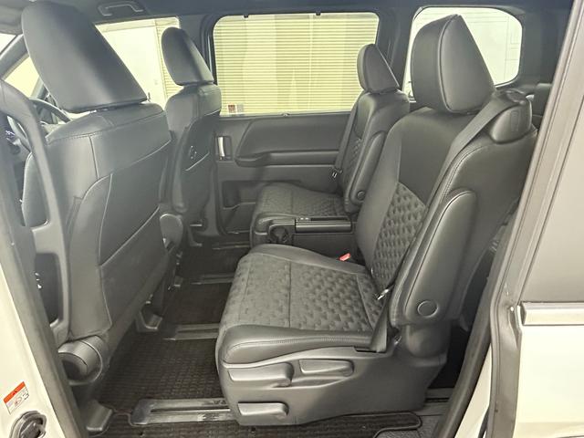 ヴォクシー ハイブリッドS-Z 純正10.5インチディスプレイオーディオ 純正14インチフリップダウンモニター 快適利便パッケージ デジタルインナーミラー ブラインドスポットモニター バックカメラ レーダークルーズコントロール(54枚目)