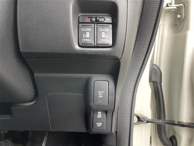 N-BOXカスタム G・ターボLパッケージ 純正ナビ 両側パワースライドドア クルーズコントロール バックカメラ ビルトインETC オートLEDヘッドライト 前後ドライブレコーダー 純正アルミホイール フルセグTV パドルシフト ハーフレザー(34枚目)