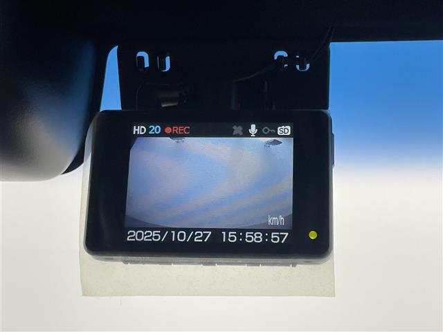 N-BOXカスタム G・Lターボホンダセンシング 純正8インチナビ レーダークルーズコントロール 両側パワースライドドア 衝突軽減ブレーキ ビルトインETC ハーフレザー バックカメラ ドライブレコーダー レーンキープアシスト オートLEDライト(7枚目)