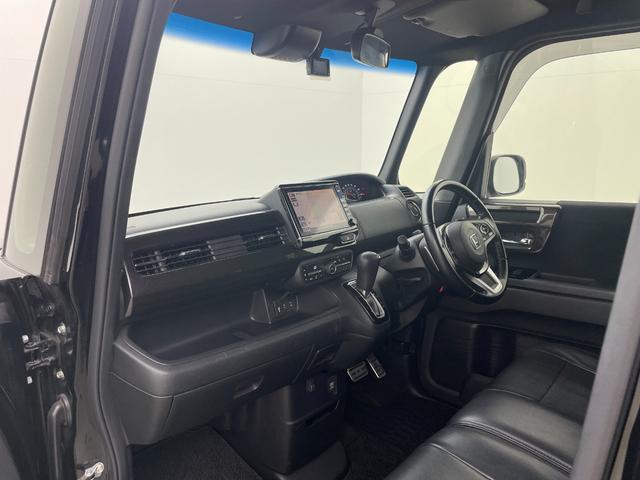 N-BOXカスタム G・Lターボホンダセンシング 純正8インチナビ レーダークルーズコントロール 両側パワースライドドア 衝突軽減ブレーキ ビルトインETC ハーフレザー バックカメラ ドライブレコーダー レーンキープアシスト オートLEDライト(52枚目)