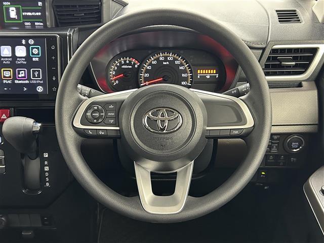 ルーミー Ｇ　両側パワースライドドア　純正９インチディスプレイオーディオ　バックカメラ　衝突軽減ブレーキ　ＣａｒＰｌａｙ　ビルトインＥＴＣ　フルセグＴＶ　オートＬＥＤライト　レーンキープアシスト　ＨＤＭＩ接続（5枚目）