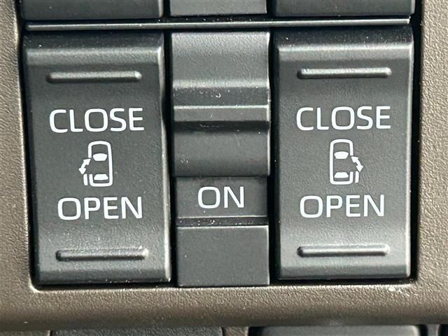 ルーミー Ｇ　両側パワースライドドア　純正９インチディスプレイオーディオ　バックカメラ　衝突軽減ブレーキ　ＣａｒＰｌａｙ　ビルトインＥＴＣ　フルセグＴＶ　オートＬＥＤライト　レーンキープアシスト　ＨＤＭＩ接続（6枚目）