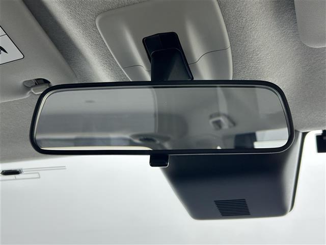 ルーミー Ｇ　両側パワースライドドア　純正９インチディスプレイオーディオ　バックカメラ　衝突軽減ブレーキ　ＣａｒＰｌａｙ　ビルトインＥＴＣ　フルセグＴＶ　オートＬＥＤライト　レーンキープアシスト　ＨＤＭＩ接続（24枚目）