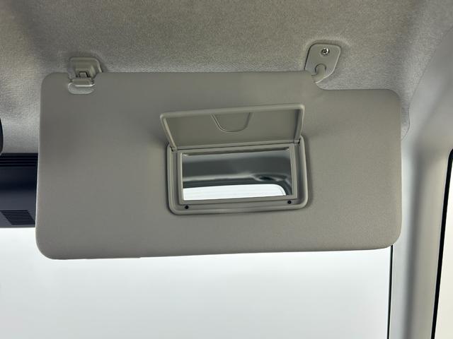 ルーミー Ｇ　両側パワースライドドア　純正９インチディスプレイオーディオ　バックカメラ　衝突軽減ブレーキ　ＣａｒＰｌａｙ　ビルトインＥＴＣ　フルセグＴＶ　オートＬＥＤライト　レーンキープアシスト　ＨＤＭＩ接続（47枚目）