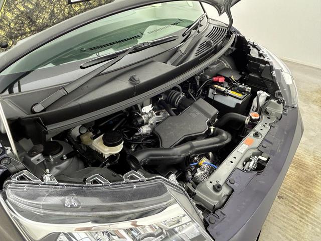 ルーミー Ｇ　両側パワースライドドア　純正９インチディスプレイオーディオ　バックカメラ　衝突軽減ブレーキ　ＣａｒＰｌａｙ　ビルトインＥＴＣ　フルセグＴＶ　オートＬＥＤライト　レーンキープアシスト　ＨＤＭＩ接続（74枚目）