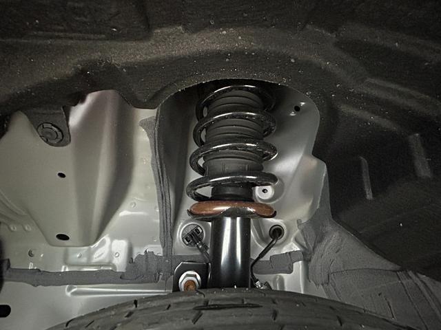 ルーミー Ｇ　両側パワースライドドア　純正９インチディスプレイオーディオ　バックカメラ　衝突軽減ブレーキ　ＣａｒＰｌａｙ　ビルトインＥＴＣ　フルセグＴＶ　オートＬＥＤライト　レーンキープアシスト　ＨＤＭＩ接続（77枚目）