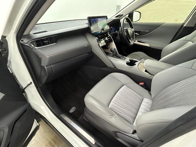 ハリアーハイブリッド Ｚ　モデリスタエアロ　ＪＢＬサウンド　純正１２．３インチナビ　デジタルインナーミラー　レーダークルーズコントロール　衝突軽減ブレーキシステム　パワーシート　ハーフレザーシート　ブラインドスポットモニター（52枚目）