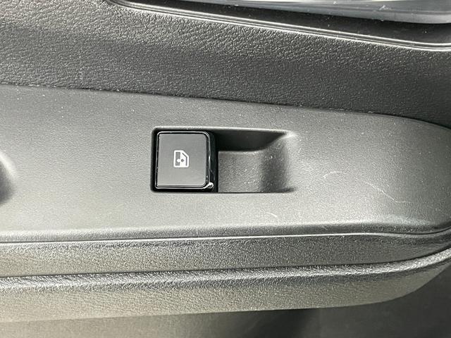 セレナ ｅ－パワー　ハイウェイスターＶ　純正１２．３インチディスプレイオーディオ　両側電動スライド　アラウンドビューモニター　レーダークルーズコントロール　ＥＴＣ２．０　ＬＥＤ　社外ドライブレコーダー　ワイヤレス充電　デジタルインナーミラー（48枚目）