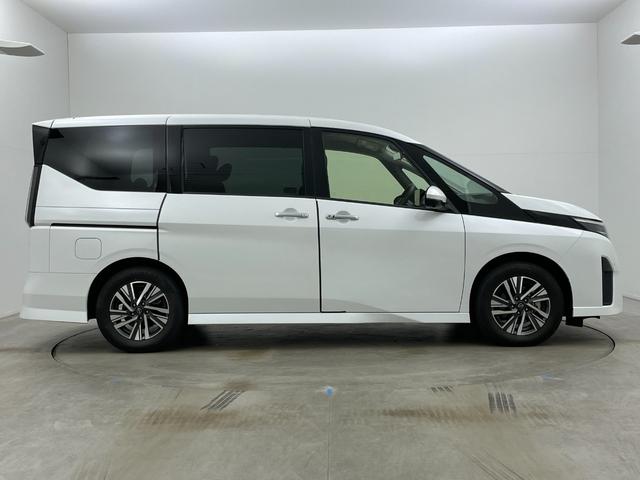 セレナ ｅ－パワー　ハイウェイスターＶ　純正１２．３インチディスプレイオーディオ　両側電動スライド　アラウンドビューモニター　レーダークルーズコントロール　ＥＴＣ２．０　ＬＥＤ　社外ドライブレコーダー　ワイヤレス充電　デジタルインナーミラー（67枚目）