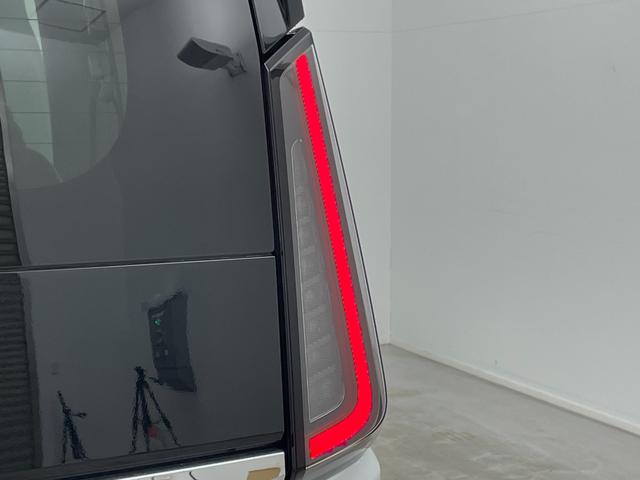 セレナ ｅ－パワー　ハイウェイスターＶ　純正１２．３インチディスプレイオーディオ　両側電動スライド　アラウンドビューモニター　レーダークルーズコントロール　ＥＴＣ２．０　ＬＥＤ　社外ドライブレコーダー　ワイヤレス充電　デジタルインナーミラー（73枚目）