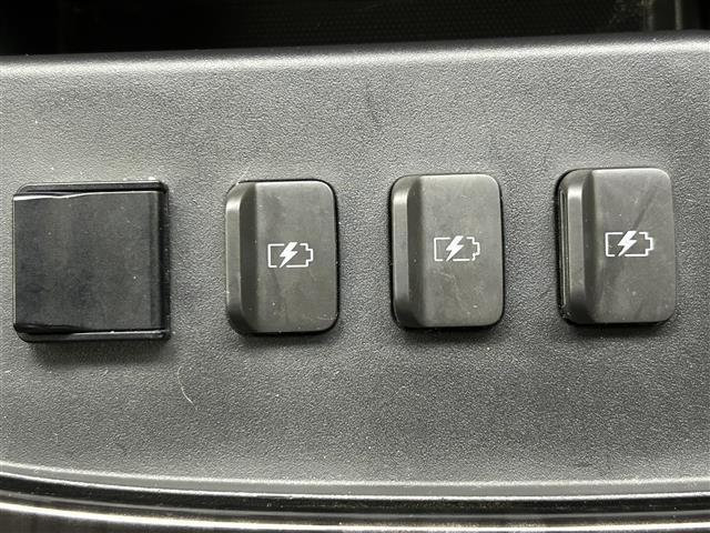 エルグランド 250ハイウェイスターS 純正8インチナビ 純正後席モニター サンルーフ 両側パワースライド アラウンドビューモニター レーダークルーズコントロール ビルトインETC LEDヘッドライト 社外ドライブレコーダー コーナーセンサ(29枚目)