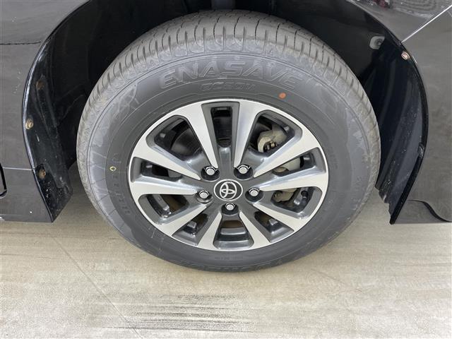 エスクァイア Ｇｉ　プレミアムパッケージ　ブラックテーラード　純正１０インチナビ　両側電動スライドドア　純正前後ドライブレコーダー　衝突軽減ブレーキ　レーンキープアシスト　クルーズコントロール　シートヒーター　ハーフレザーシート　ビルトインＥＴＣ　ＬＥＤ　フォグ（15枚目）