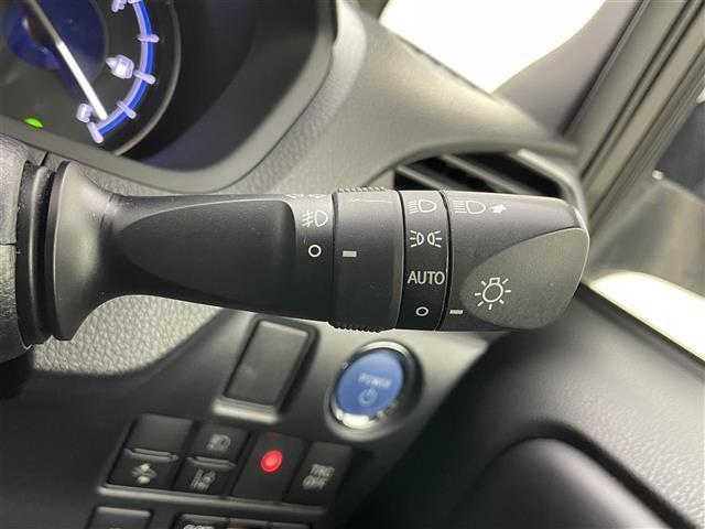 エスクァイア Ｇｉ　プレミアムパッケージ　ブラックテーラード　純正１０インチナビ　両側電動スライドドア　純正前後ドライブレコーダー　衝突軽減ブレーキ　レーンキープアシスト　クルーズコントロール　シートヒーター　ハーフレザーシート　ビルトインＥＴＣ　ＬＥＤ　フォグ（33枚目）