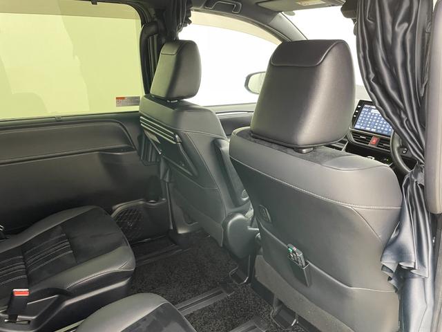 エスクァイア Ｇｉ　プレミアムパッケージ　ブラックテーラード　純正１０インチナビ　両側電動スライドドア　純正前後ドライブレコーダー　衝突軽減ブレーキ　レーンキープアシスト　クルーズコントロール　シートヒーター　ハーフレザーシート　ビルトインＥＴＣ　ＬＥＤ　フォグ（53枚目）