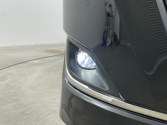 エスクァイア Ｇｉ　プレミアムパッケージ　ブラックテーラード　純正１０インチナビ　両側電動スライドドア　純正前後ドライブレコーダー　衝突軽減ブレーキ　レーンキープアシスト　クルーズコントロール　シートヒーター　ハーフレザーシート　ビルトインＥＴＣ　ＬＥＤ　フォグ（63枚目）