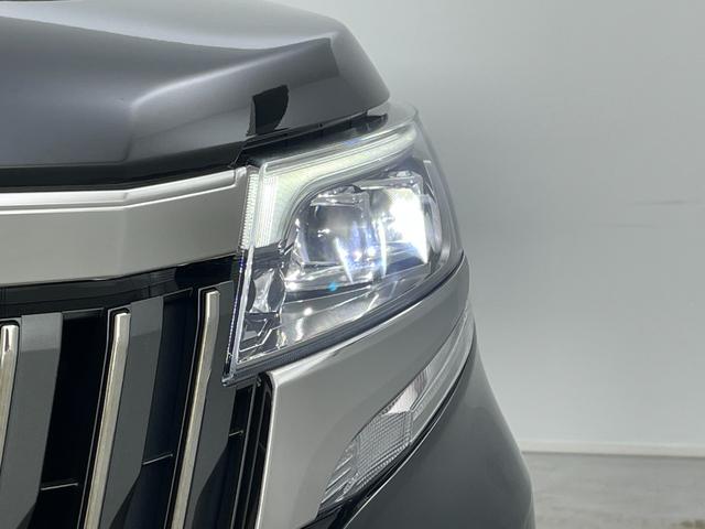 エスクァイア Ｇｉ　プレミアムパッケージ　ブラックテーラード　純正１０インチナビ　両側電動スライドドア　純正前後ドライブレコーダー　衝突軽減ブレーキ　レーンキープアシスト　クルーズコントロール　シートヒーター　ハーフレザーシート　ビルトインＥＴＣ　ＬＥＤ　フォグ（65枚目）