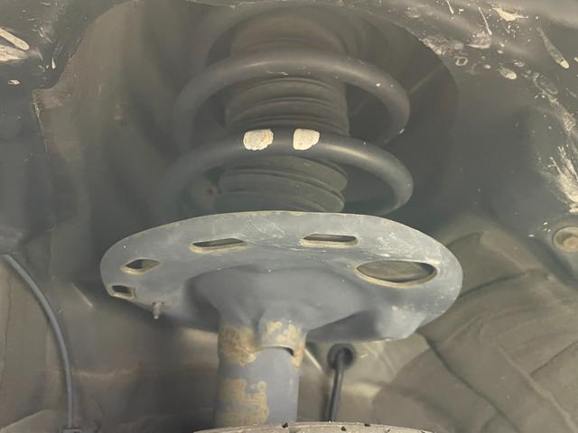 エスクァイア Ｇｉ　プレミアムパッケージ　ブラックテーラード　純正１０インチナビ　両側電動スライドドア　純正前後ドライブレコーダー　衝突軽減ブレーキ　レーンキープアシスト　クルーズコントロール　シートヒーター　ハーフレザーシート　ビルトインＥＴＣ　ＬＥＤ　フォグ（77枚目）