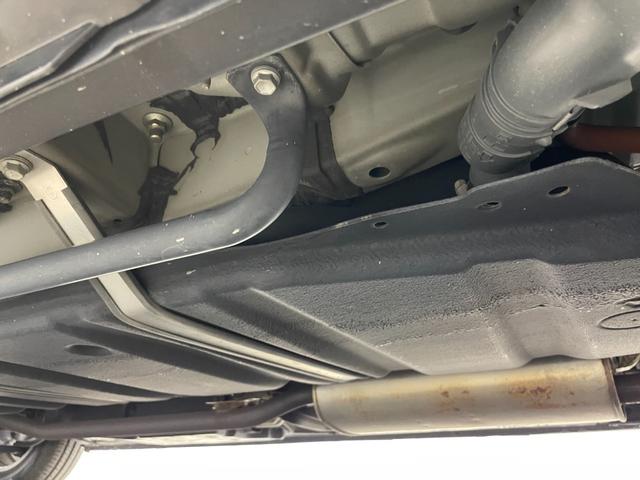 エスクァイア Ｇｉ　プレミアムパッケージ　ブラックテーラード　純正１０インチナビ　両側電動スライドドア　純正前後ドライブレコーダー　衝突軽減ブレーキ　レーンキープアシスト　クルーズコントロール　シートヒーター　ハーフレザーシート　ビルトインＥＴＣ　ＬＥＤ　フォグ（79枚目）