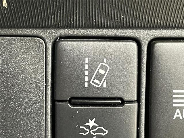 アクア S スタイルブラック 純正ナビ バックカメラ ETC トヨタセーフティーセンス プリクラッシュセーフティ レーンキープアシスト オートマチックハイビーム フロアマット オートエアコン オートライト フォグ スマートキー(4枚目)