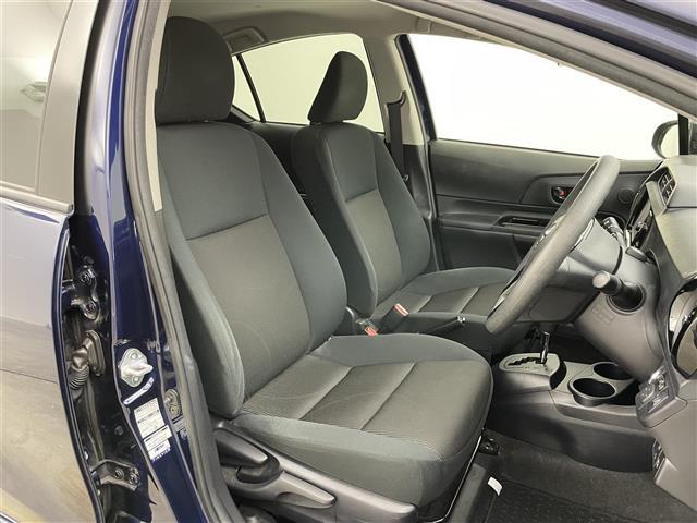 アクア S スタイルブラック 純正ナビ バックカメラ ETC トヨタセーフティーセンス プリクラッシュセーフティ レーンキープアシスト オートマチックハイビーム フロアマット オートエアコン オートライト フォグ スマートキー(8枚目)