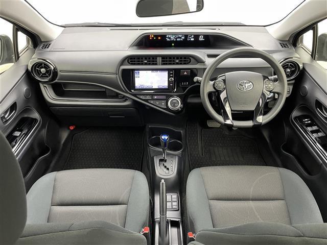 アクア S スタイルブラック 純正ナビ バックカメラ ETC トヨタセーフティーセンス プリクラッシュセーフティ レーンキープアシスト オートマチックハイビーム フロアマット オートエアコン オートライト フォグ スマートキー(12枚目)