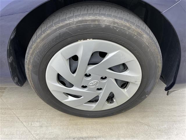 アクア S スタイルブラック 純正ナビ バックカメラ ETC トヨタセーフティーセンス プリクラッシュセーフティ レーンキープアシスト オートマチックハイビーム フロアマット オートエアコン オートライト フォグ スマートキー(15枚目)