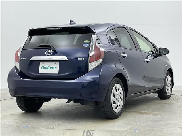 アクア S スタイルブラック 純正ナビ バックカメラ ETC トヨタセーフティーセンス プリクラッシュセーフティ レーンキープアシスト オートマチックハイビーム フロアマット オートエアコン オートライト フォグ スマートキー(20枚目)