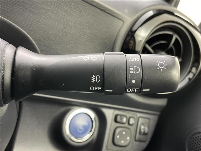 アクア S スタイルブラック 純正ナビ バックカメラ ETC トヨタセーフティーセンス プリクラッシュセーフティ レーンキープアシスト オートマチックハイビーム フロアマット オートエアコン オートライト フォグ スマートキー(32枚目)